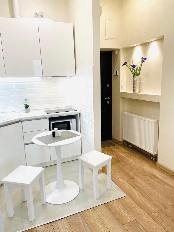 Apartment Жд Вокзал, Центр Lviv Buitenkant foto
